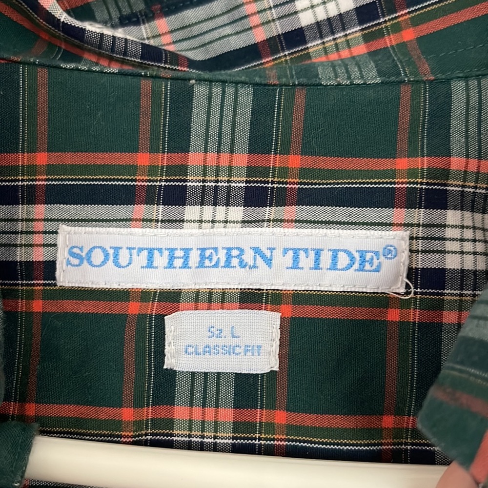 Southern Tide button down - Picture 3 of 3